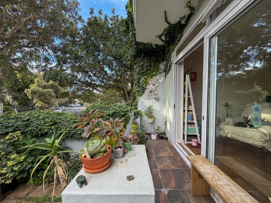 1 Bedroom Property for Sale in Oranjezicht Western Cape